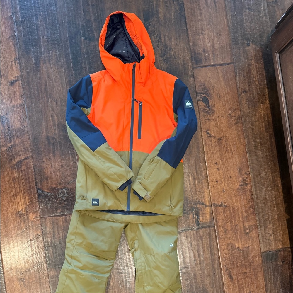 Boys Quicksilver Ski/Snow Jacket and Pants Set - Sz 12